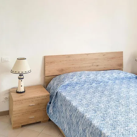Roberta Apartment *